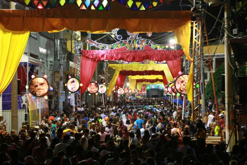 Folia em SJB tem hora marcada para acabar e equipamentos de som proibidos