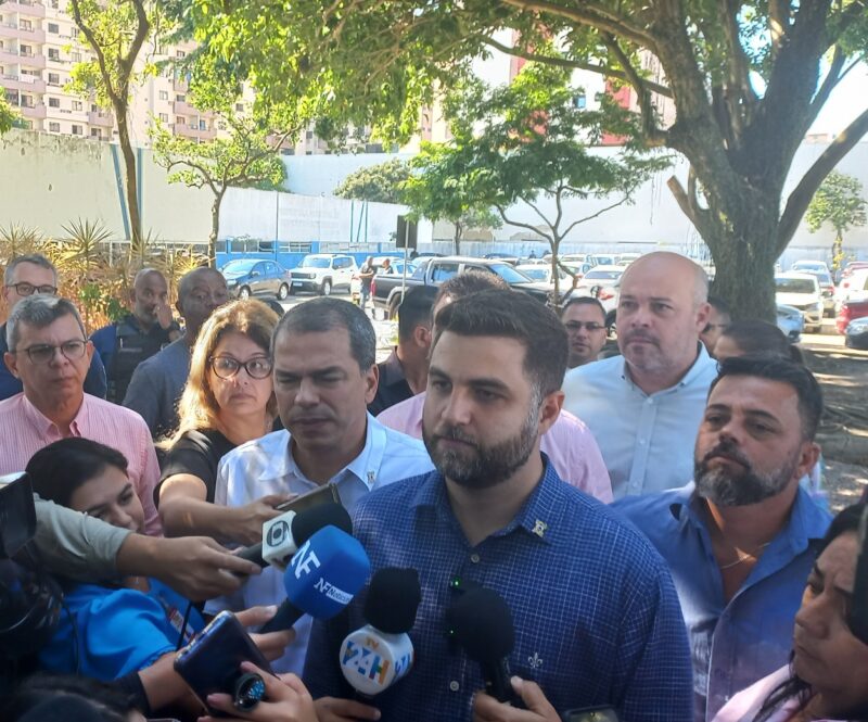 Wladimir Garotinho confirma recomposição salarial de 10% para 2023/2024