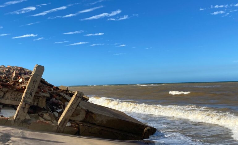 Três empresas apresentam propostas de estudos para conter avanço do mar em Atafona e no Açu