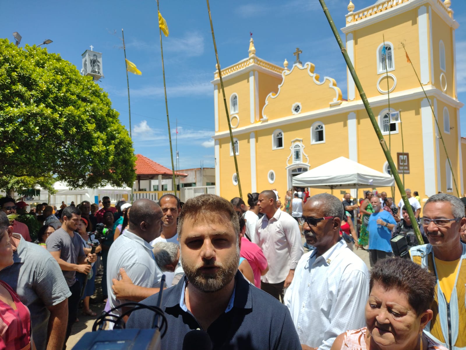 Na romaria a Santo Amaro, fé, política e cobranças do prefeito sobre a LOA