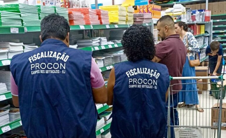 Procon Campos divulga pesquisa de preços do material escolar