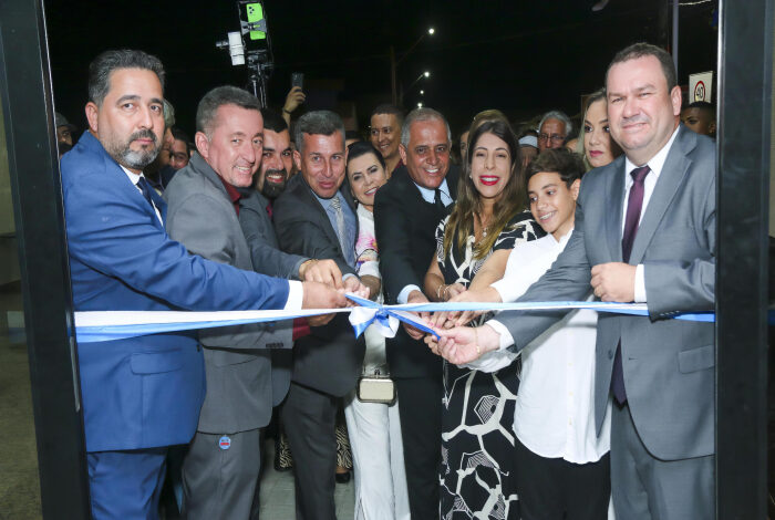 Câmara de SJB inaugura nova sede e homenageia família de Franquis Areas