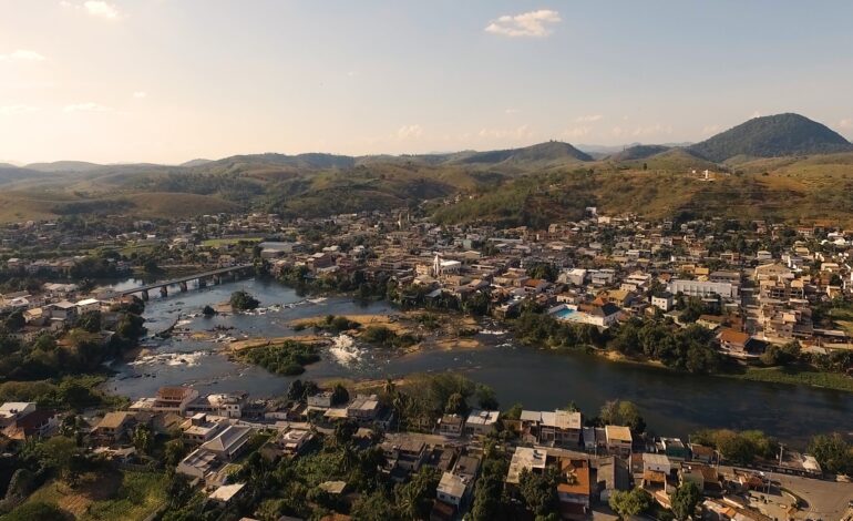 Demissão em massa após reeleição gera revolta em Cardoso Moreira