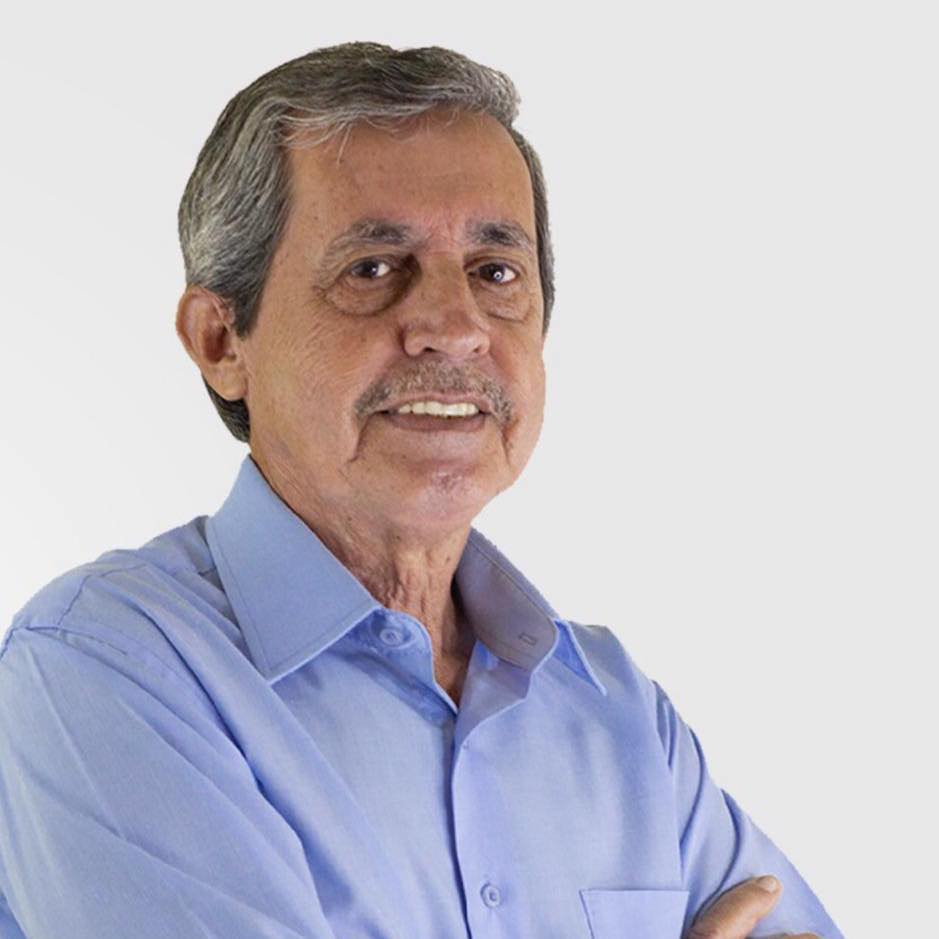 Valmir Lessa é reeleito prefeito de Conceição de Macabu