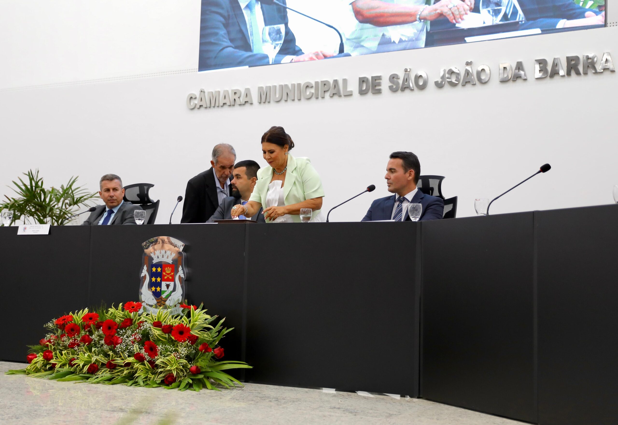 Sônia Pereira é eleita presidente da Câmara de SJB por unanimidade