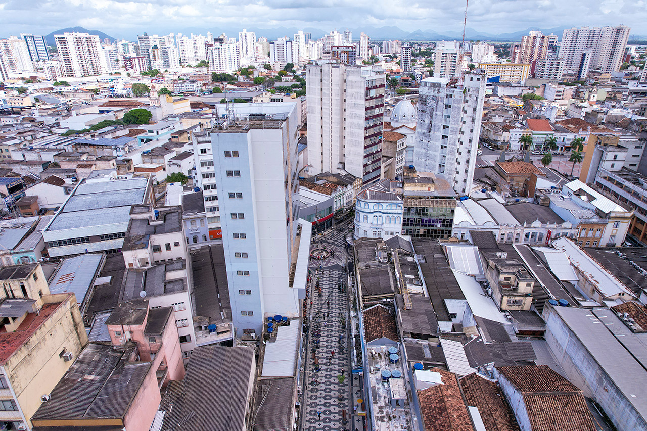 Campos lidera geração de empregos na região