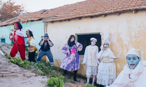 Espetáculo “Pluft, o Fantasminha” leva a magia do teatro a praças de SJB