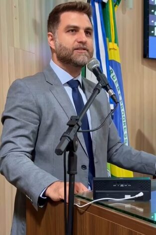 Câmara de Campos aprova contas de Wladimir Garotinho de 2023