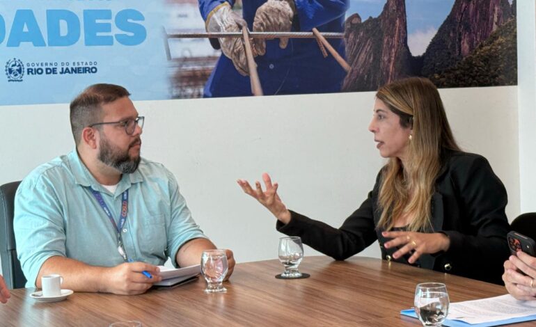 Carla Caputi busca alinhamento com o RJ para asfaltamento na orla de Grussaí