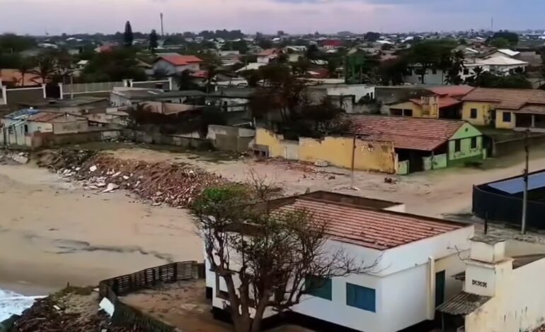 Duas empresas seguem na licitação dos estudos para conter avanço do mar em Atafona e no Açu