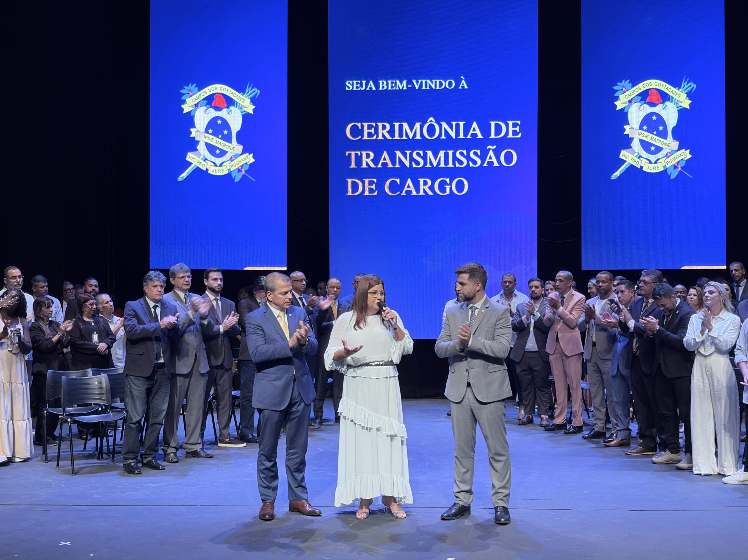 Rosinha Garotinho aceita convite e será secretária de Frederico Paes