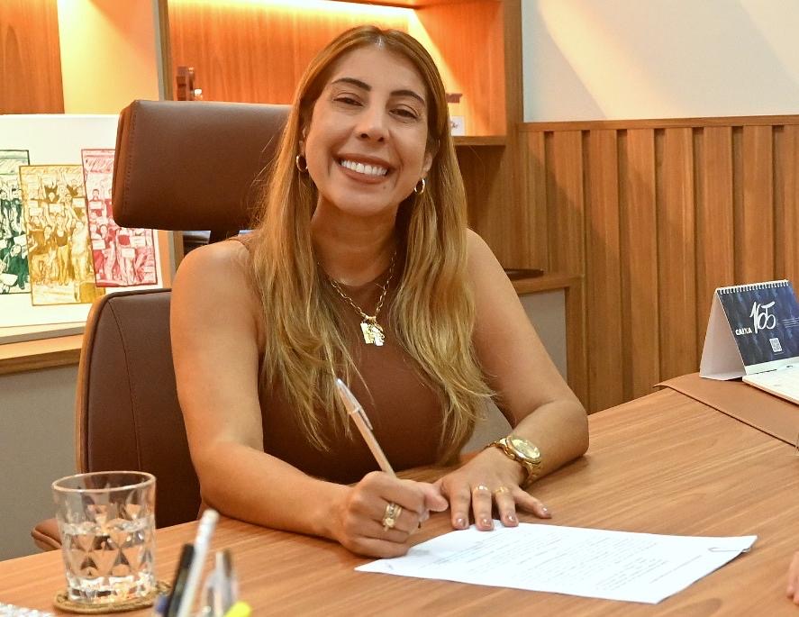 Carla Caputi vai enviar à Câmara projeto de reajuste dos servidores