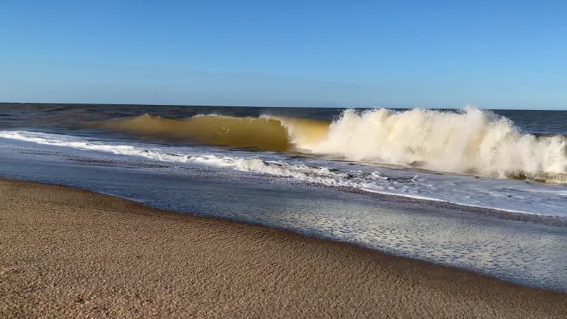 Defesa Civil de SJB em estado de atenção devido a risco de ressaca no litoral fluminense