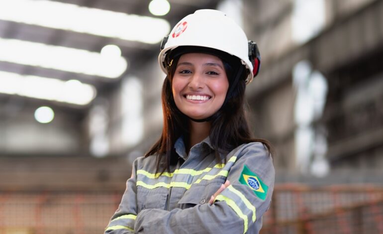 Ferroport abre inscrições para programa de estágio para mulheres no Açu e no Rio