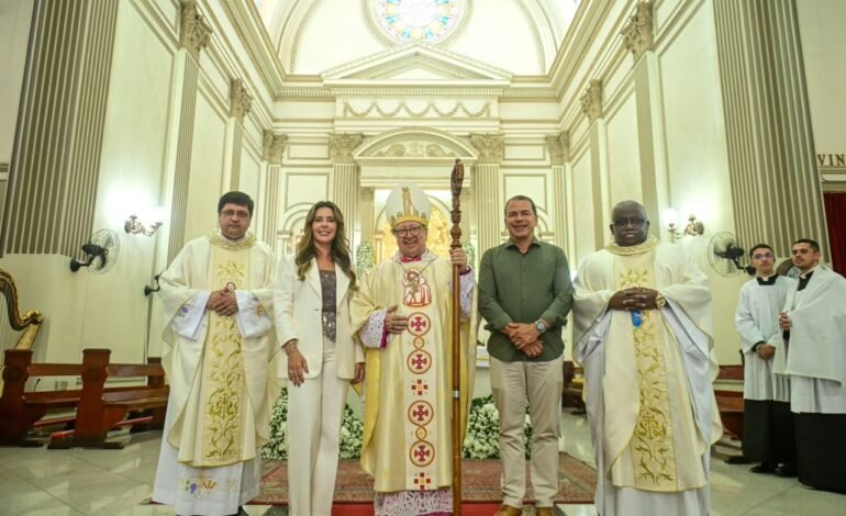 Missa Solene da 374ª Festa do Santíssimo Salvador reúne fiéis e autoridades