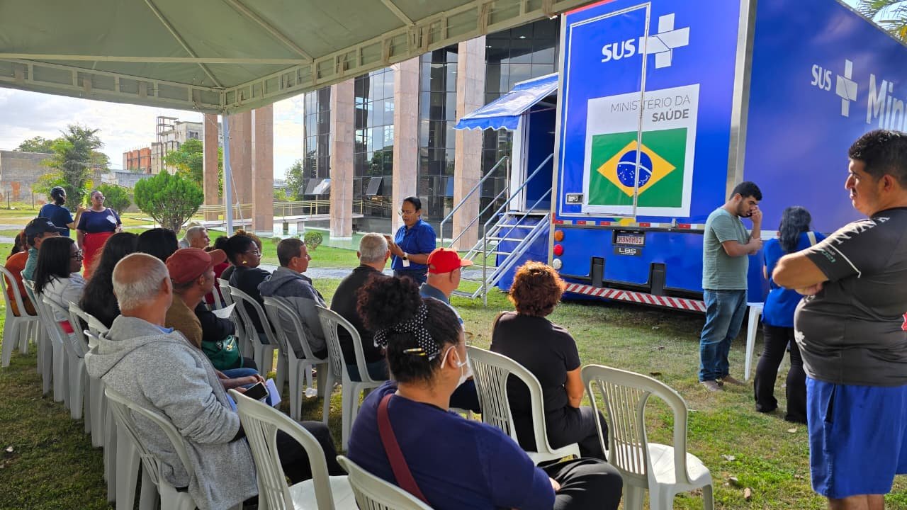 Carreta da Saúde inicia exames de tomografia e ultrassom em Campos