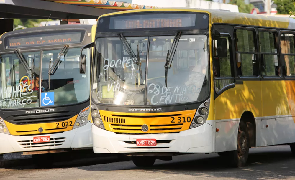 Campos decreta tarifa zero no transporte público nos dias de votação