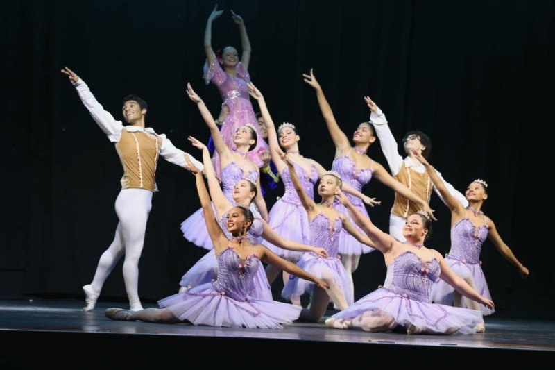 Festival Nacional de Dança reúne cerca de 500 bailarinos em SJB