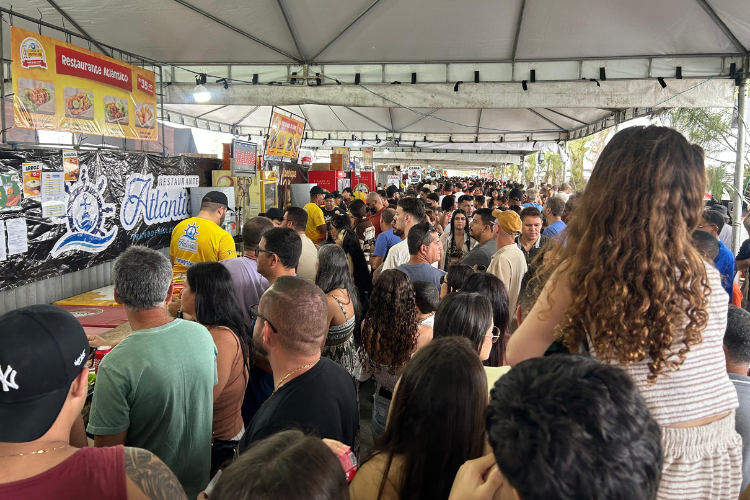 Grande público prestigia último dia do Festival de Petiscos do Farol