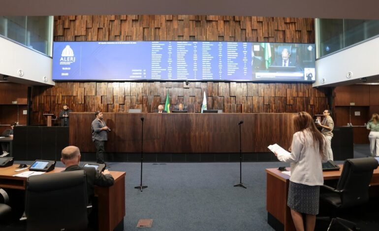 Por razões distintas, Campos vê bancada na Alerj reduzir à metade pela 2ª vez consecutiva