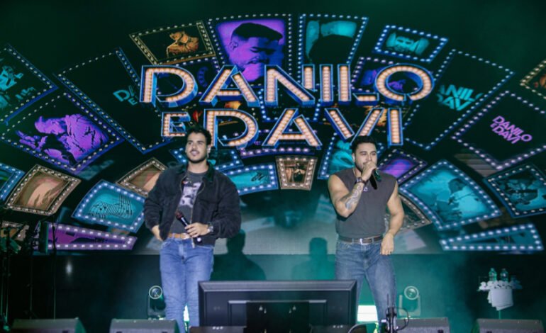 Danilo & Davi encerram 41ª Expo de SFI