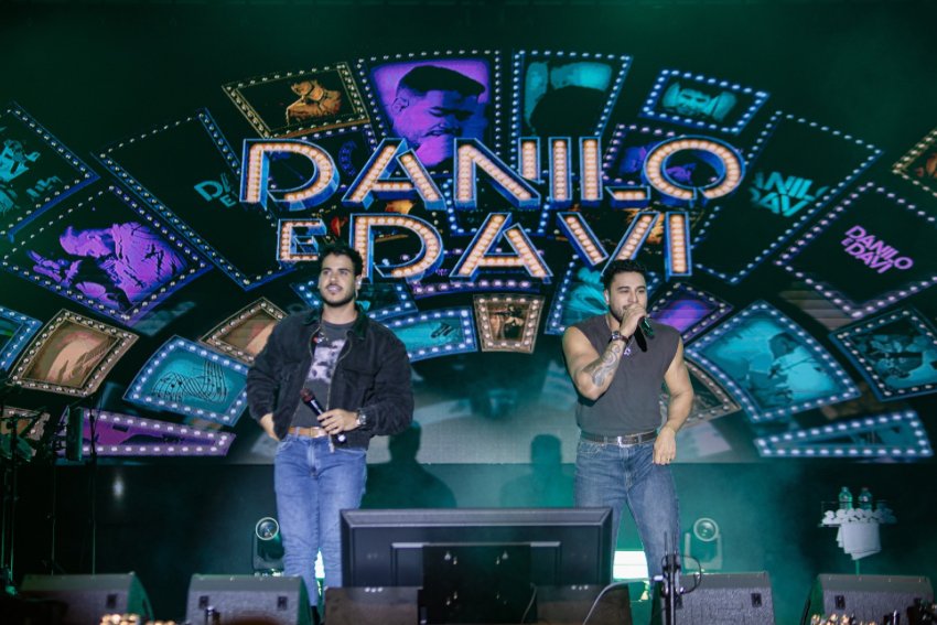 Danilo & Davi encerram 41ª Expo de SFI