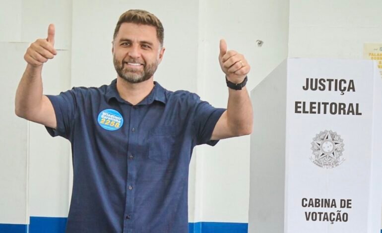 Wladimir Garotinho vota em Campos e diz confiar no reconhecimento da população