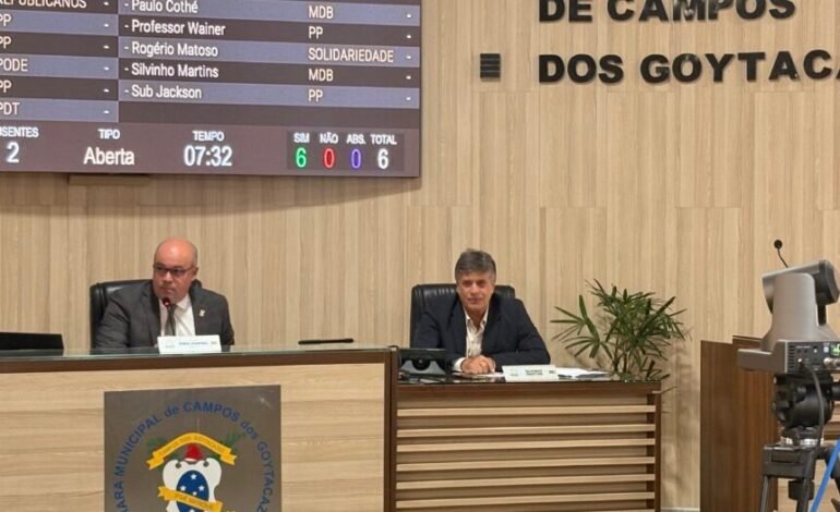 Por unanimidade, Silvinho Martins é eleito presidente da Câmara de Campos