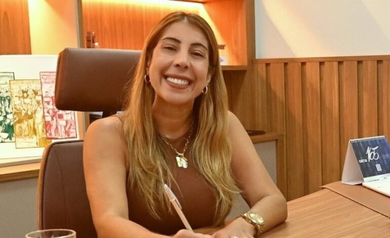 Carla Caputi vai antecipar pagamento dos servidores de SJB para o dia 28