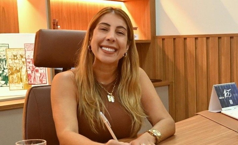 Carla Caputi vai antecipar pagamento dos servidores de SJB para o dia 28